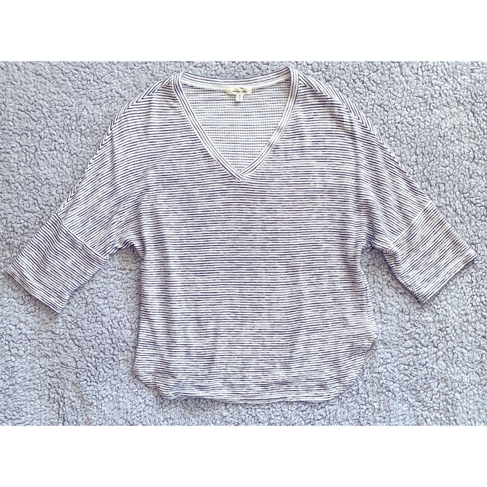 Max Studio Medium Black & White Striped Short Sleeve Top. - Picture 6 of 8